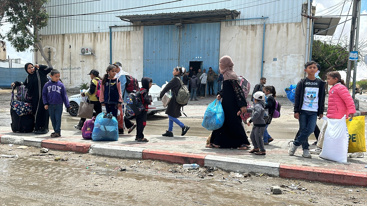 Refah'ın doğusundaki Filistinliler göç etmeye başladı