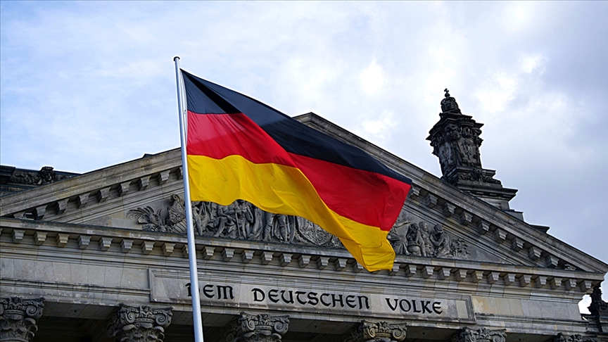 Almanya ağır suç işleyen Afganistan ile Suriye vatandaşlarını sınır dışı edebilir
