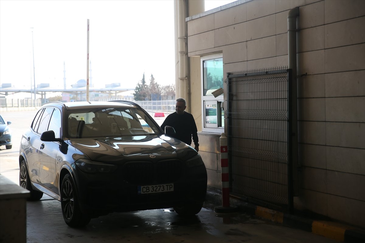 Kapıkule Sınır Kapısı sahte pasaport ve kimliğe geçit vermiyor