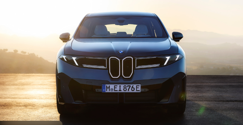 BMW iX3: Elektrikli Dönemin Yeni Yüzü Yola Çıkıyor